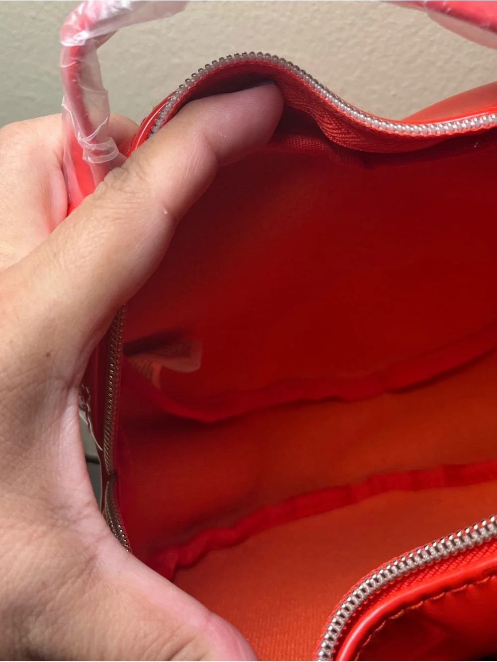 Bath & Body Works Red Heart Bow Cosmetic Bag NWT